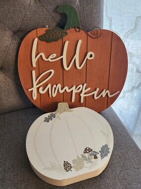 Set Of Two Pumpkin Decor
